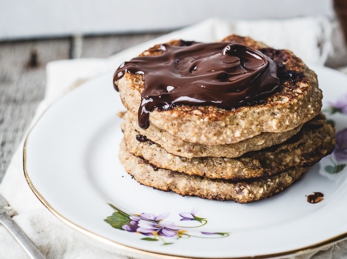 gluten free oatmeal chocolate chip cookie pancakes