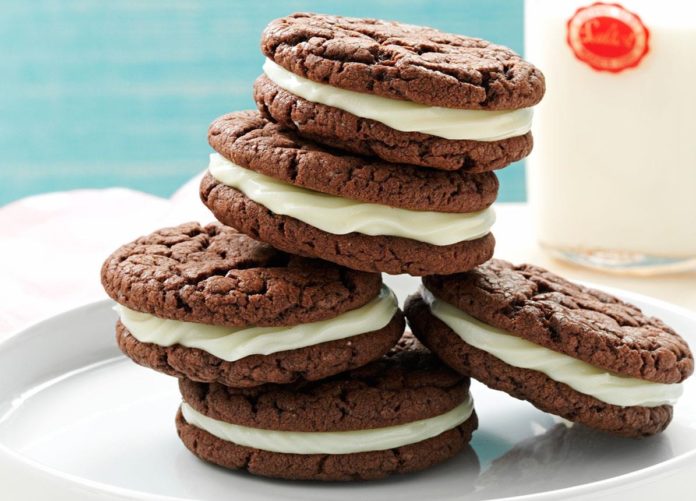 Chocolate sandwich Cookie