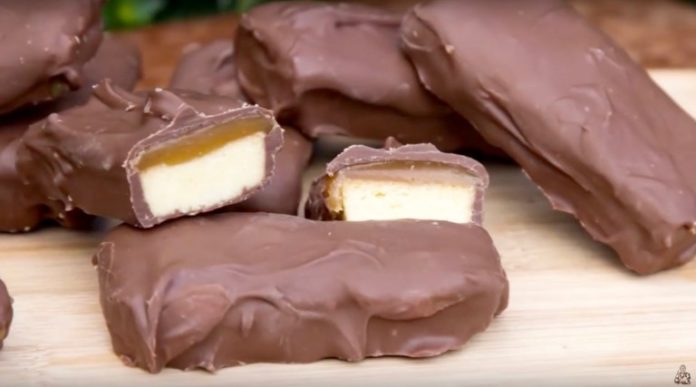 Homemade Twix Bars Recipe