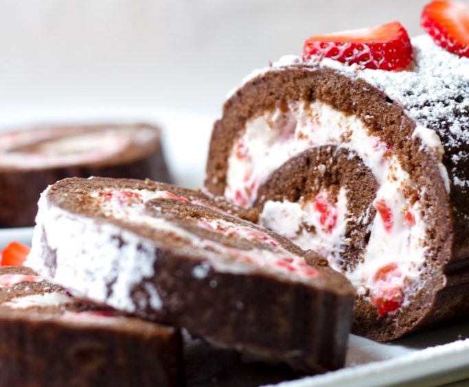 Strawberry Chocolate Cake Roll