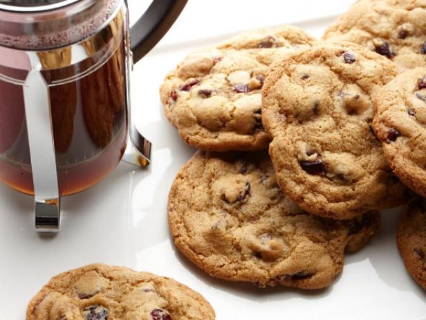 Healthy Oatmeal Cherry Chocolate Chip Cookies